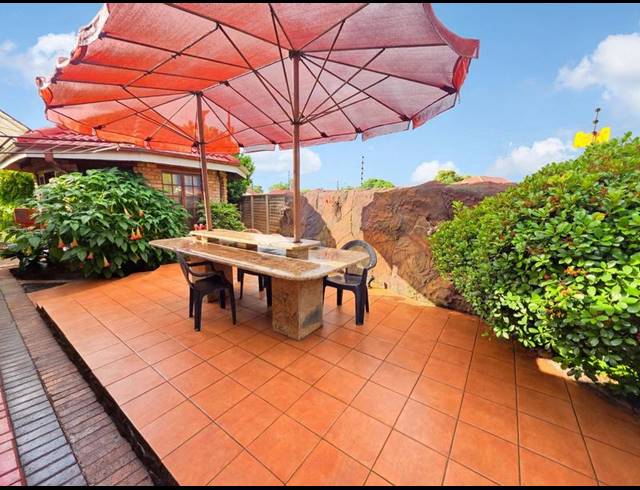 3 BEDROOM TOWNHOUSE FOR SALE IN KOOKRUS